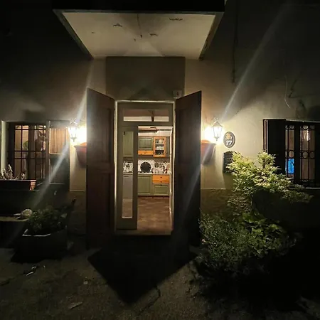 Casa Fiore بيت للعطل Borgo Capanne